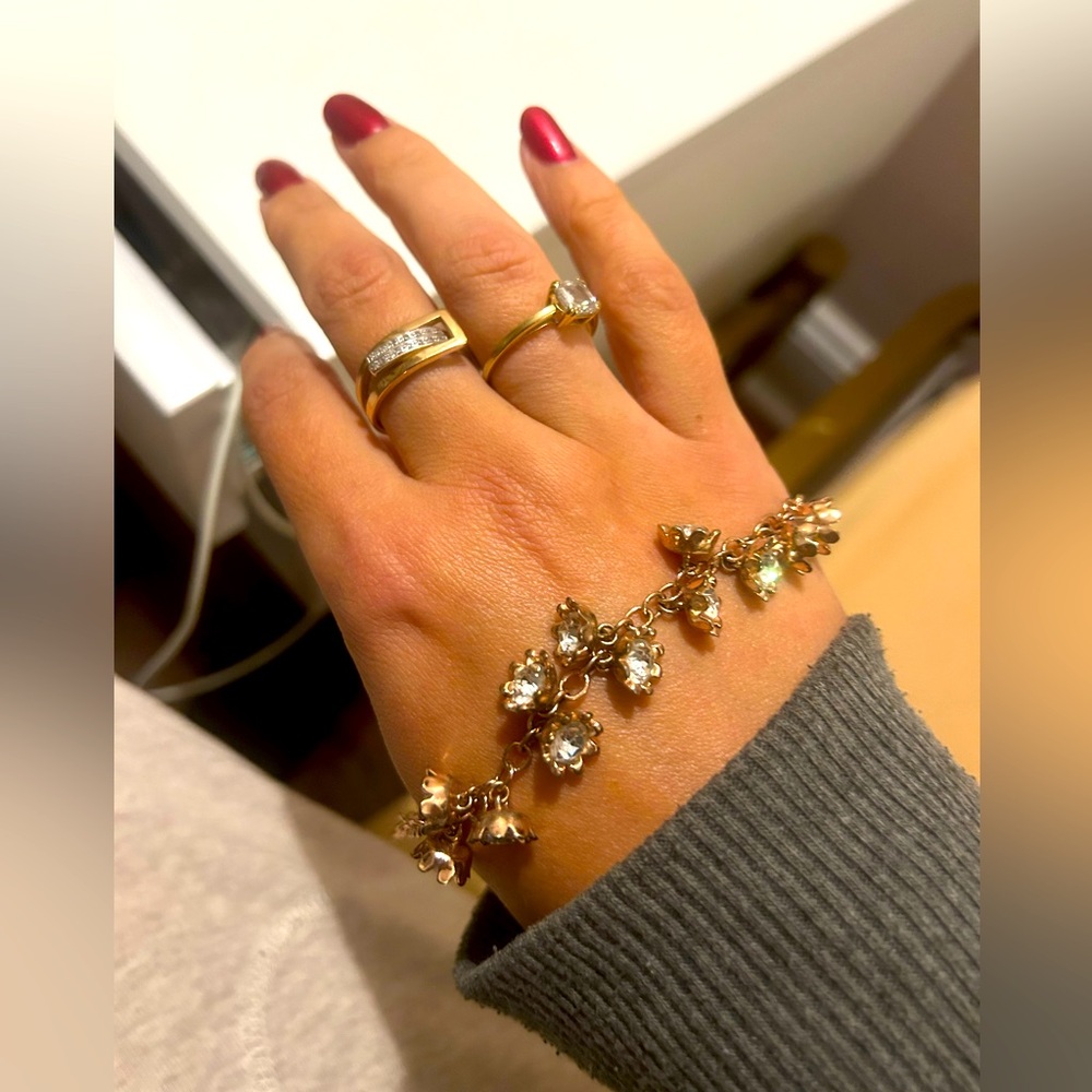 Gently used dangle flower bracelet Ted baker